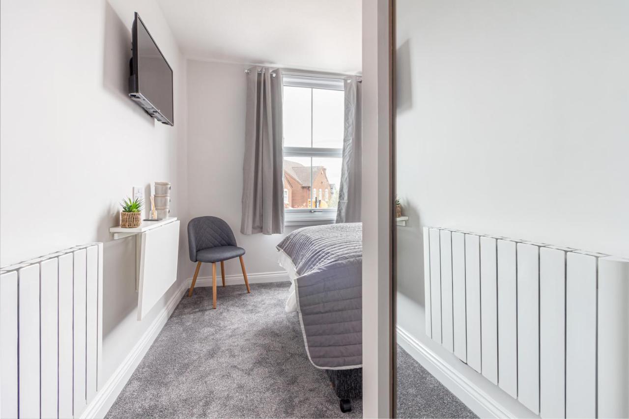 Host & Stay - The Bull Inn, 3 Double Rooms Fernhill Heath Екстериор снимка